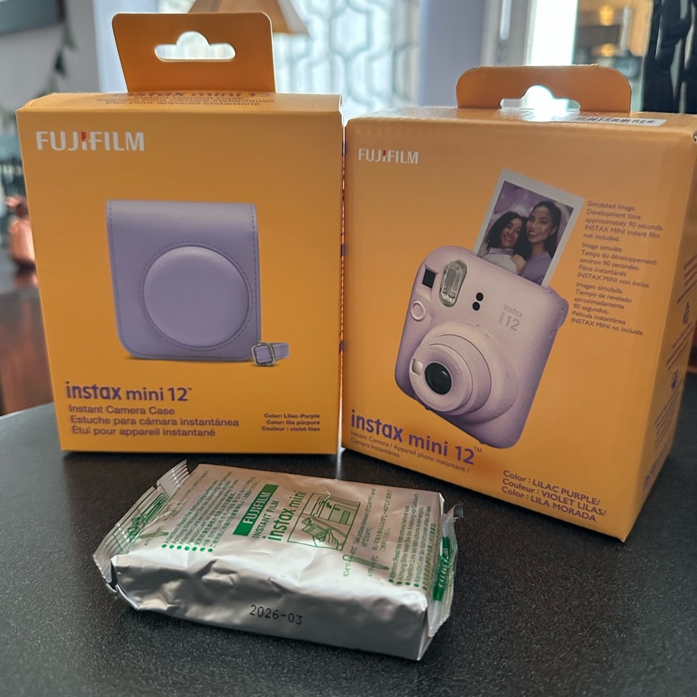 Fujifilm Instax Mini 12 Instant Camera with Carry Bag & 10 Film Sheets- NEW